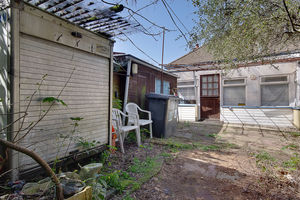 Rear External- click for photo gallery